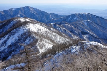 雪化粧の表尾根と大山