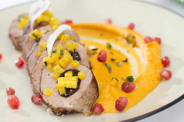 pork sirloin with mangoes sauce