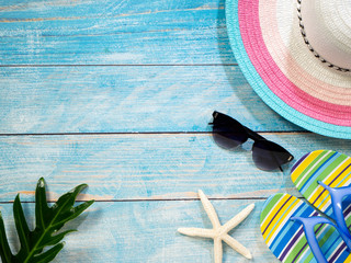 Shells, starfish, hats. Holiday ideas