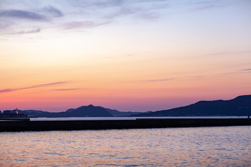 都会　風景　夕日　現代　都市