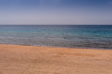 Fototapeta na wymiar Red sea shore at Aqaba in Jordan
