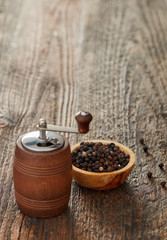 Pepper grinder