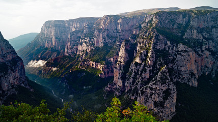 Fototapeta na wymiar View from the Oxia viewpoint, close to the village of Tsepelovo and Monodendri, over the vikos gorge in the Zagori region, epirus, Greece.