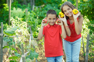 Children with vegetables