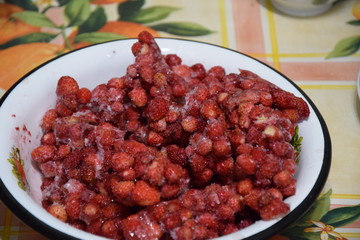 frozen strawberries