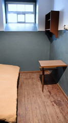 Spartanische Zelle im Hochsicherheitstrakt von Bautzen I