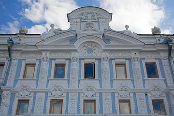 Fototapeta na wymiar Nizhni Novgorod, Russia - July 21 2017: ancient mansion - Rukavishnikov Manor(fragment)