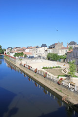 Fontenay le Cpmte by the river Vendee