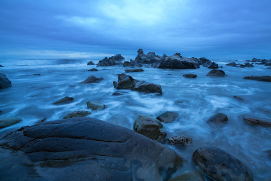 荒波 Stock Photos And Royalty Free Images Vectors And Illustrations Adobe Stock