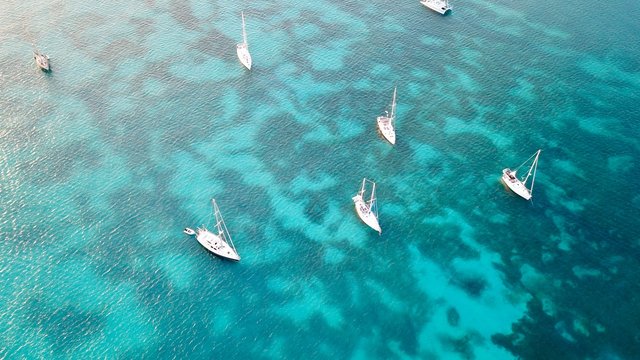 Boats Antigua Five Island