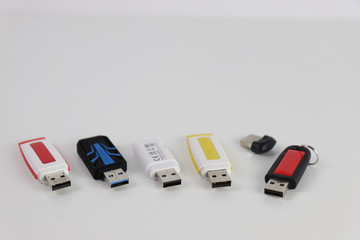 6 USB Sticks als Slider | Datenträger