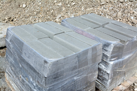 Stack of kerbstone