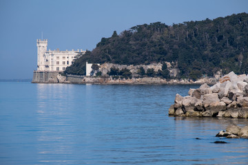 Obraz premium View from pier to castle Miramare in spring in Triest