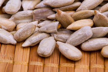 Obraz premium peanuts in shell