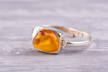An amber bracelet in silver
