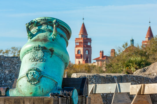 Spanish bronze alloy mortar from Castillo de San Marcos overlooking Flagler college in historic Saint Augustine, Florida, USA