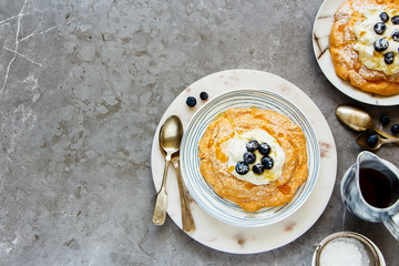 Little blueberry Pavlova