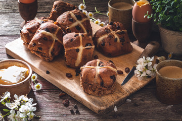 Hot Cross Bun, Petit au Chocolat Anglais du Vendredi Saint