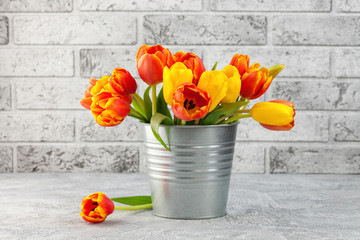 Bouquet of tulips in vase