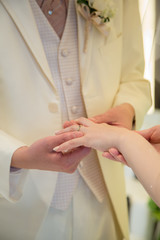 Obraz premium 指輪交換 チャペル ウェディング 結婚式 ブライダル