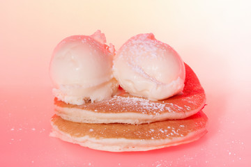 Ice cream mixed honey buns in restaurant