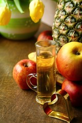 fruchtsaft   obst     textfreiraum