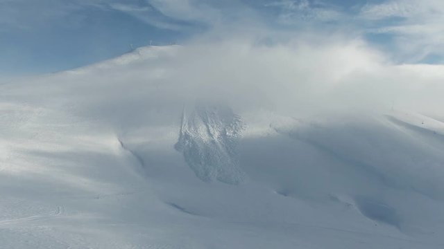 big avalanche in a ski resort 4