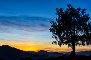 Ocaso en la Sierra de Gredos. Avila. España. Europa.