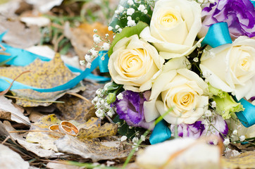 Training rings, wedding rings, bridal bouquet, wedding