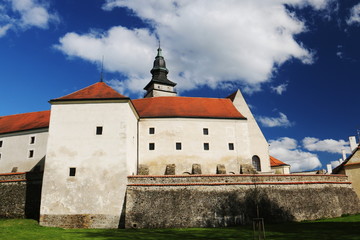 チェコ　テルチ　城のある風景