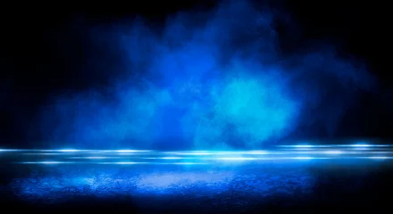 Photo sur Plexiglas Fumée Asphalte mouillé, reflet de néons, projecteur, fumée. Lumière abstraite dans une rue sombre et vide avec de la fumée, du smog. Scène de fond sombre de rue vide, vue de nuit, ville de nuit.