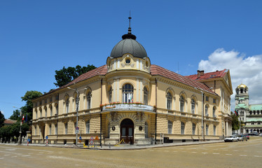 Fototapeta na wymiar View of the Alexander Nevski cathedral in Sofia, Bulgaria.