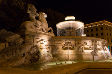 Wittelbacher fountain on Lenbachplatz in Munich