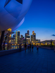  Sunrise at the Art and scence museum in  Singapore city