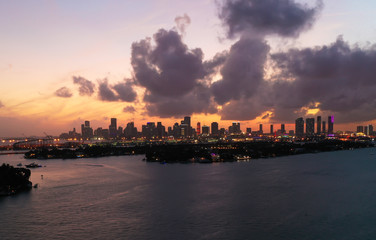 Fototapeta premium Miami downtown sunset view
