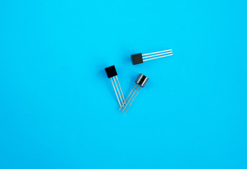 Digital thermometer temperature sensor ds18b20 for microcontrollers