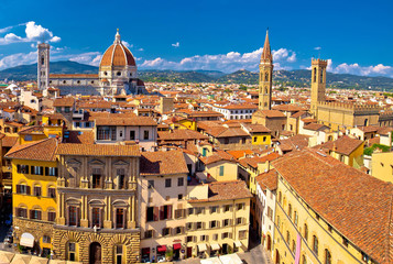 Fototapeta na wymiar Florence square and cathedral di Santa Maria del Fiore or Duomo view