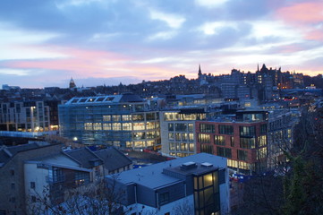 Obraz premium Edinburgh |&nbsp;Newtown by Night