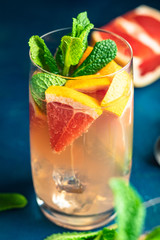 Grapefruit and mint gin tonic drink