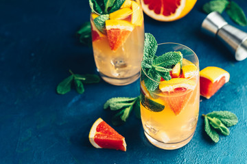 Grapefruit and mint gin tonic drink