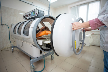 hyperbaric chamber, treatment and recovery of the body by supplying pure oxygen, the patient's...