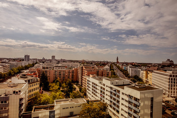 Fototapeta premium urbanes Berlin im Zeitgeist des 20. Jahrhunderts