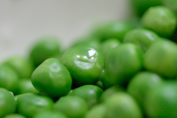 Boiled green peas