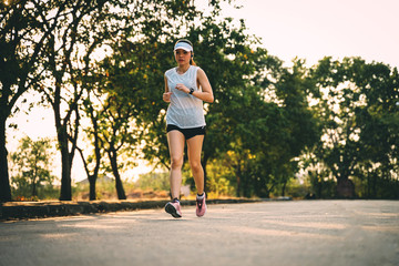 Fototapeta premium Woman running for good health