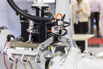 high technology and precision robot grip with automatic vacuum for catch product at factory