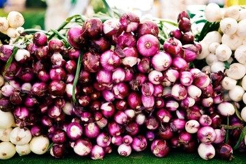 Farmers Market Shallots
