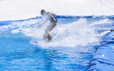 People are doing Pond skim
