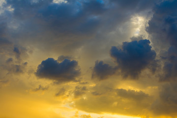 Obraz premium Blue sky cloudscape before sunset