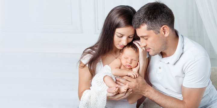 baby photos with mom and dad