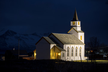 Kirche zur blauen Stunde